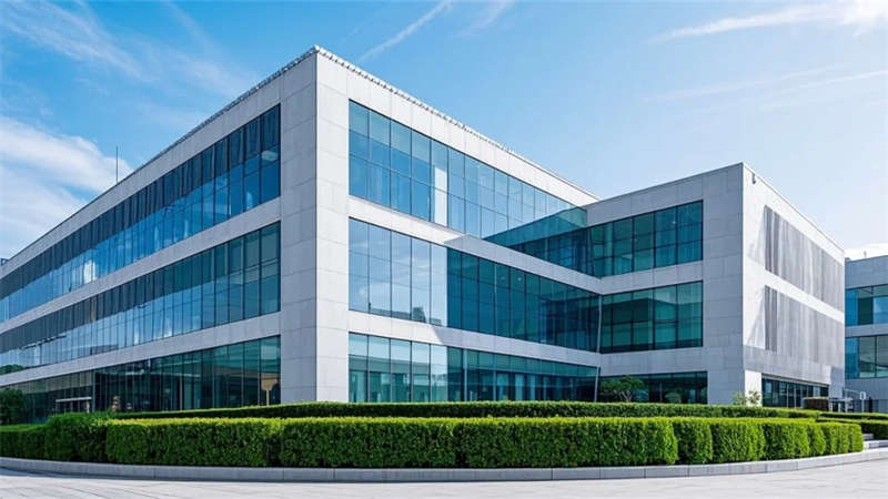 合肥辦公樓裝修設計效果圖，光影交織綠意