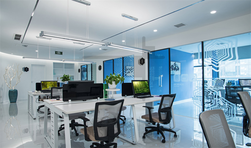 <a href=http://m.huadesports.cn/ target=_blank class=infotextkey>合肥辦公室裝修</a>怎樣實現(xiàn)和諧的布局設(shè)計清爽自然